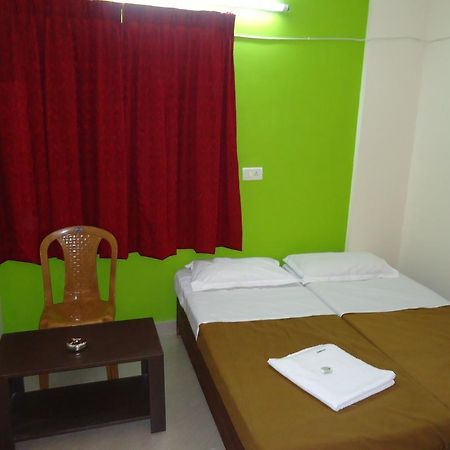 Maple Inn Budget Hotel Bangalore Exterior photo